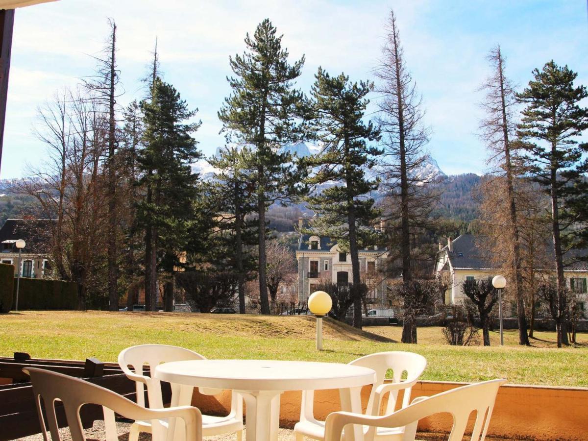 T2 Centre Barcelonnette Avec Garage, Terrasse Et Parc Prive - Fr-1-165A-101 Appartement Buitenkant foto